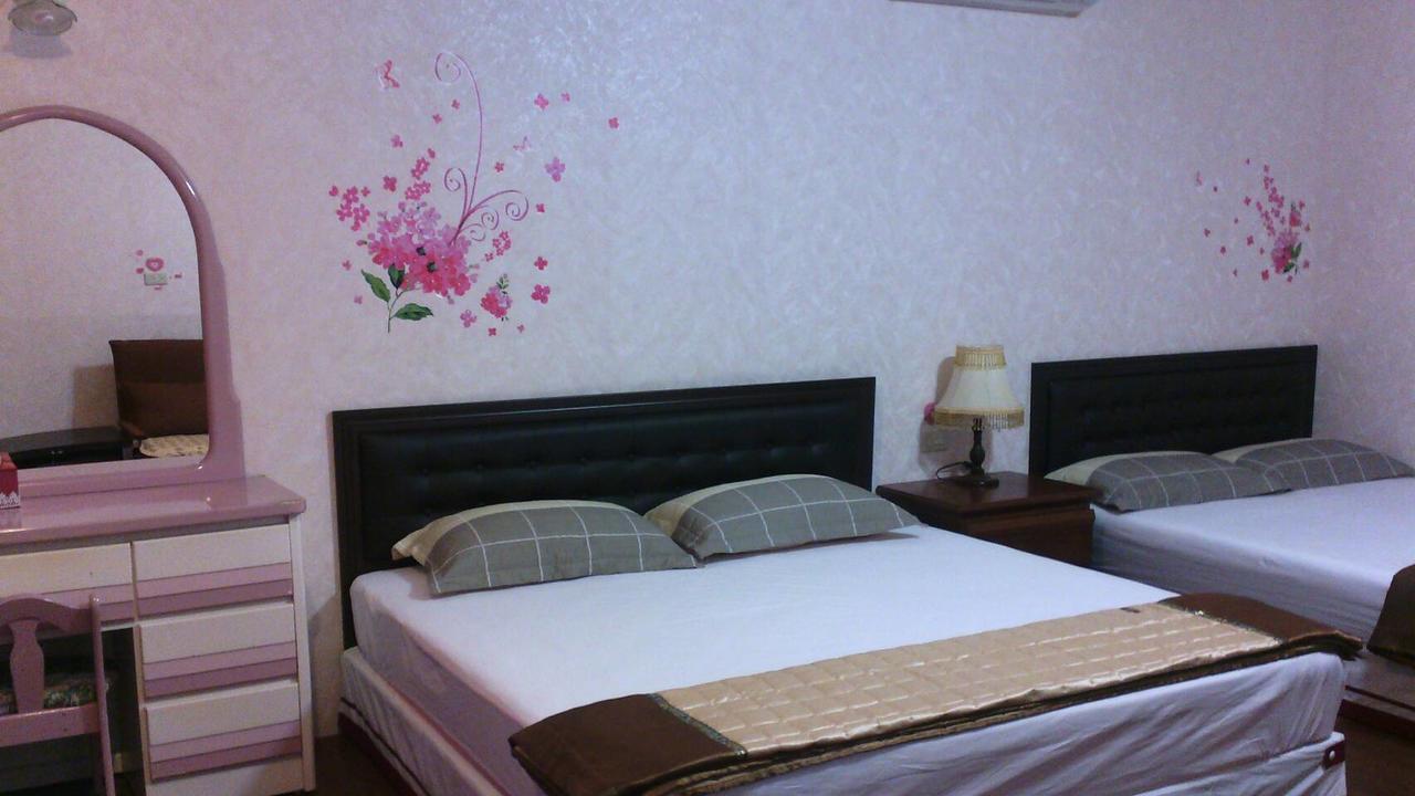 Chulu Wenxin Xiao Zhan Homestay Extérieur photo